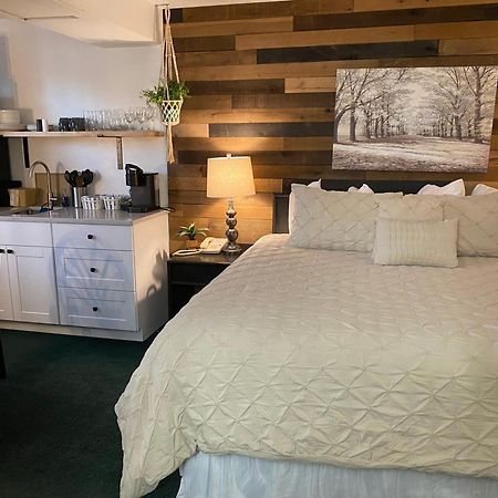 Moose Creek Lodge & Suites Cody Værelse billede